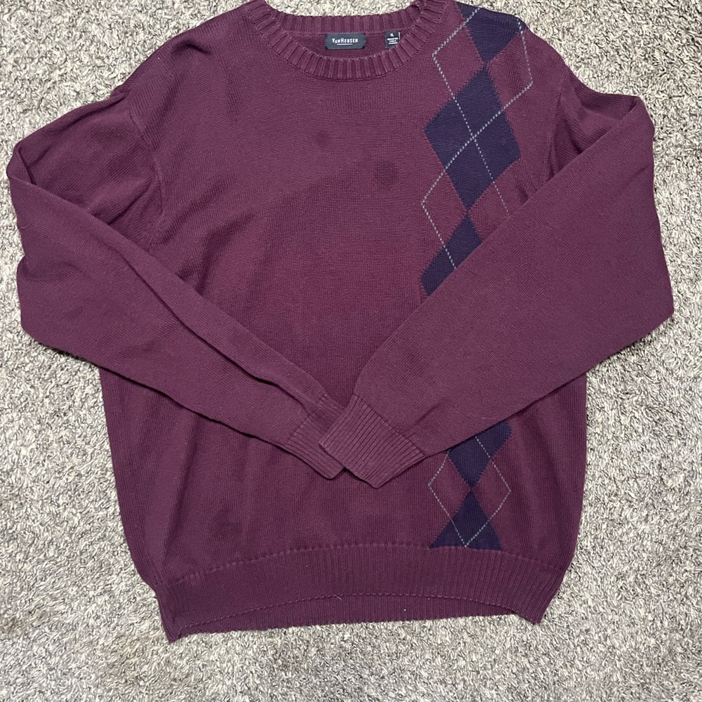 Van Heusen Men's Maroon Argyle Crewneck Sweater
